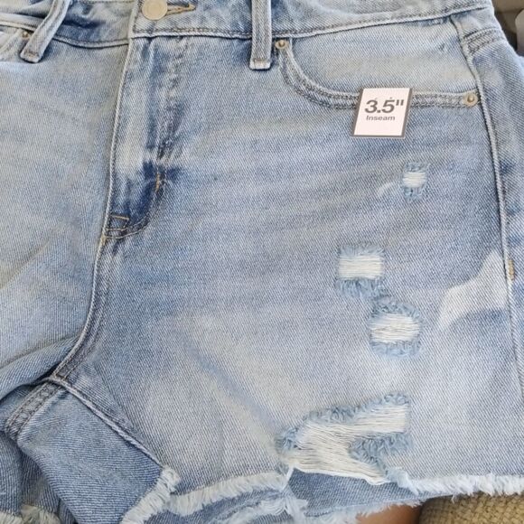 Women's High Rise Frayed Hem Destructed Vintage Denim Short - Picture 6 of 6